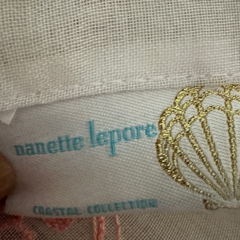 Nanette Lepore White and Gold Fabric Label